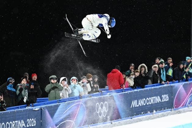 2026 WINTER Olympic Games, Olympische Spiele, Olympia, OS Ailing Eileen Gu of China during her second run in the Women™s Freeski Halfpipe qualifier at Livigno Snow Park, on day 13 of the 2026 Milano Cortina Winter Olympic Games in Italy, Thursday, February 19, 2026. ( NO ARCHIVING, EDITORIAL USE ONLY LIVIGNO SONDRIO ITALY  Copyright: xDANxHIMBRECHTSx 20260220129278431933