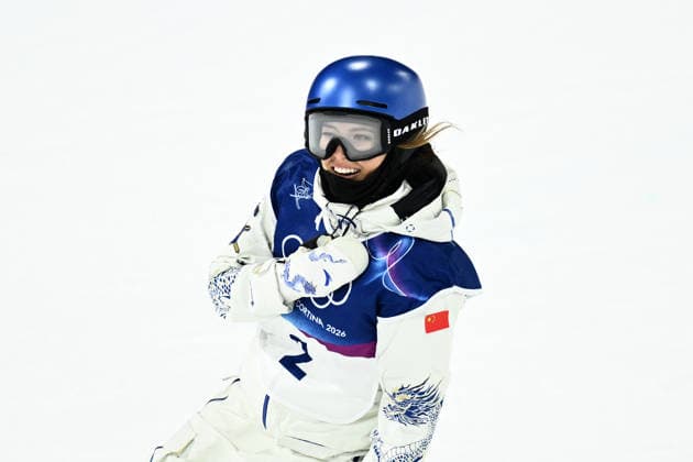 2026 WINTER Olympic Games, Olympische Spiele, Olympia, OS Ailing Eileen Gu of China during her second run in the Women™s Freeski Halfpipe qualifier at Livigno Snow Park, on day 13 of the 2026 Milano Cortina Winter Olympic Games in Italy, Thursday, February 19, 2026. ( NO ARCHIVING, EDITORIAL USE ONLY LIVIGNO SONDRIO ITALY  Copyright: xDANxHIMBRECHTSx 20260220171442947410
