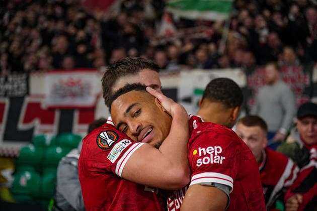 Football UEFA Europa League 2025 2026, Play Offs first leg Celtic FC Glasgow vs VfB Stuttgart Celtic Park Stadium Glasgow, Scotland Goal and goal celebration to 1 3 by Jamie Leweling VfB Stuttgart, 18 Joy, emotions, jubilation Copyright: xJOERANxSTEINSIEKx
