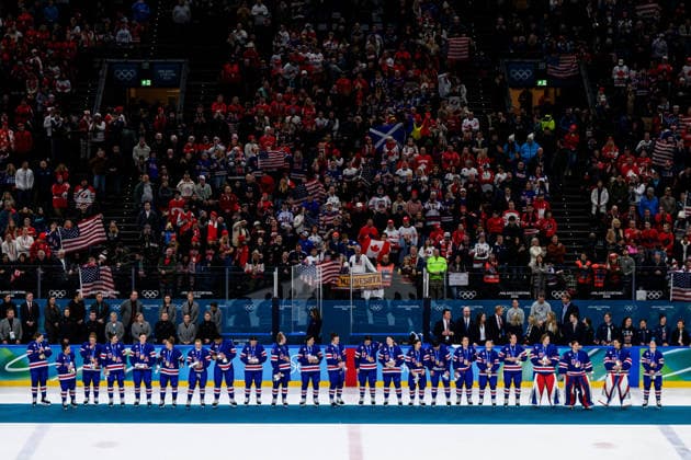 260219 Team USA with their gold medals at the medal ceremony after the women s Ice hockey, Eishockey final game between USA and Canada during day 13 of the 2026 Winter Olympics on February 19, 2026 in Milan. Photo: Carl Sandin BILDBYRAN kod CS EW0643 ishockey ice hockey Olympic Games, Olympische Spiele, Olympia, OS olympics winter olympics os ol olympiska spel vinter-os olympiske leker milano cortina 2026 milan cortina 2026 milano cortina 2026 olympic games milano cortina 2026 winter olympic games milano cortina-os milano cortina-ol vinter-ol 13 bbeng dam usa kanada canada final jubel gold guld *** 260219 Team USA with their gold medals at the medal ceremony after the women s ice hockey final game between USA and Canada during day 13 of the 2026 Winter Olympics on February 19, 2026 in Milan Photo Carl Sandin BILDBYRAN code CS EW0643 ice hockey ice hockey olympic games olympics winter olympics os ol olympic games winter os olympic games milano cortina 2026 milan cortina 2026 milano cortina 2026 olympic games milano cortina 2026 winter olympic games milano cortina os milano cortina ol winter ol 13 bbeng dam usa kanada canada final jubel gold gold  Copyright: CARLxSANDIN BB260219CS149