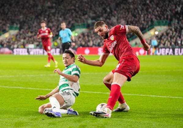 Daizen Maeda of Celtic & Jeff Chabot of Stuttgart Celtic v Stuttgart, UEFA Europa League, Knockout Round Play Offs, First Leg, Football, Celtic Park, Glasgow, Scotland, UK - 19 Feb 2026Glasgow Celtic Park Scotland United Kingdom EDITORIAL USE ONLY No use with unauthorised audio, video, data, fixture lists, club league logos or live services. Online in-match use limited to 120 images, no video emulation. No use in betting, games or single club league player publications. Copyright: xStuartxWallace Shutterstockx 16674319bi