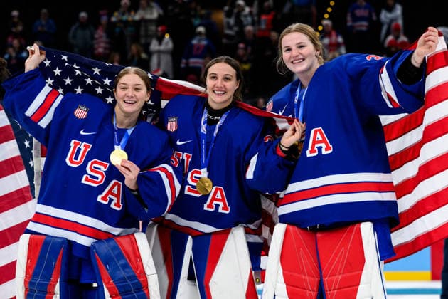 260219 goaltender Aerin Frankel and goaltender Gwyneth Philips of USA celebrate with their gold medals after the women s Ice hockey, Eishockey final game between USA and Canada during day 13 of the 2026 Winter Olympics on February 19, 2026 in Milan. Photo: Emma Wallskog BILDBYRAN kod EW EW0643 ishockey ice hockey Olympic Games, Olympische Spiele, Olympia, OS olympics winter olympics os ol olympiska spel vinter-os olympiske leker milano cortina 2026 milan cortina 2026 milano cortina 2026 olympic games milano cortina 2026 winter olympic games milano cortina-os milano cortina-ol vinter-ol 13 bbeng dam usa kanada canada final jubel *** 260219 goaltender Aerin Frankel and goaltender Gwyneth Philips of USA celebrate with their gold medals after the women s ice hockey final game between USA and Canada during day 13 of the 2026 Winter Olympics on February 19, 2026 in Milan Photo Emma Wallskog BILDBYRAN code EW EW0643 ice hockey ice hockey olympic games olympics winter olympics os ol olympic games winter os olympic games milano cortina 2026 milan cortina 2026 milano cortina 2026 olympic games milano cortina 2026 winter olympic games milano cortina os milano cortina ol winter ol 13 bbeng dam usa kanada canada final jubel  Copyright: EMMAxWALLSKOG BB260219EW154