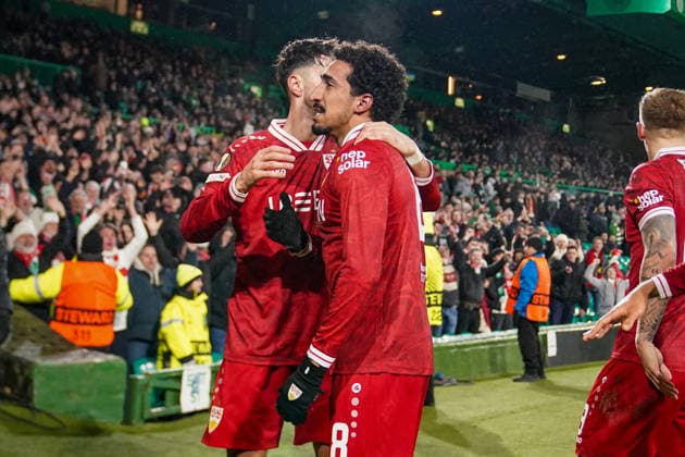 Football UEFA Europa League 2025 2026, Play Offs first leg Celtic FC Glasgow vs VfB Stuttgart Celtic Park Stadium Glasgow, Scotland Joy, emotions, jubilation at the 4 1 goal success by Tiago Tomas VfB Stuttgart, 8 Joy, emotions, jubilation, tears Glasgow Scotland United Kingdom Copyright: xJOERANxSTEINSIEKx