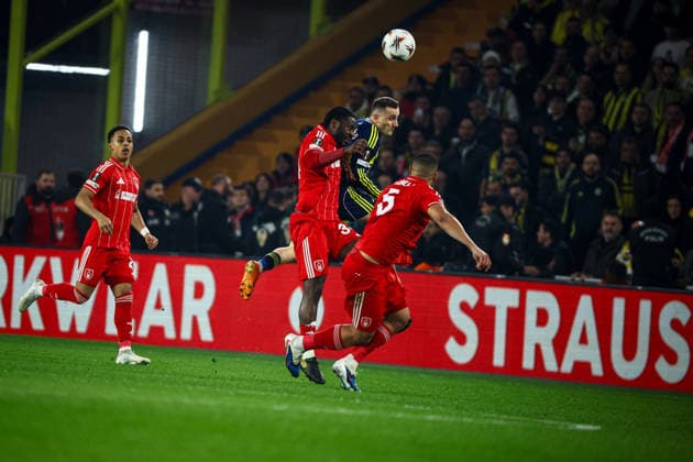 Fenerbahce SK vs Nottingham Forest FC Europa League 2025-26 KO play-offs 1st leg Kerem Akturkoglu of Fenerbahce SK heads the ball during the match. Fenerbahce SK and Nottingham Forest FC faced each other at UEFA Europa League 2025 26 KO play-offs 1st leg. The match took place in Chobani Fenerbahce Sukru Saracoglu Stadium on February 19th, 2026. Istanbul Istanbul Turkey Copyright: xBurakxBasturkx