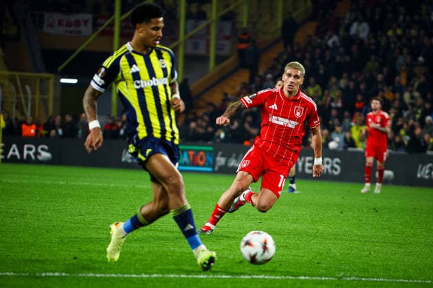 Fenerbahce SK vs Nottingham Forest FC Europa League 2025-26 KO play-offs 1st leg Nicolas Dominguez of Nottingham Forest FC in action during the match. Fenerbahce SK and Nottingham Forest FC faced each other at UEFA Europa League 2025 26 KO play-offs 1st leg. The match took place in Chobani Fenerbahce Sukru Saracoglu Stadium on February 19th, 2026. Istanbul Istanbul Turkey Copyright: xBurakxBasturkx