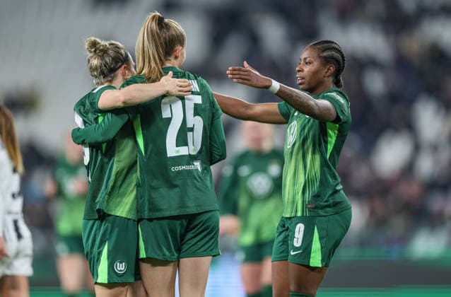 ITA, Wolfsburg, Juventus Turin vs VfL Wolfsburg, WomenÂs Champions League, Football, UEFA, Season 2025 2026, Allianz Stadium, Playoffs, Second leg in picture Goal, Cheers and joy, Emotions, Vivien Endemann VfL Wolfsburg Women 25 , Lineth Beerensteyn VfL Wolfsburg Women 9 DFB DFL REGULATIONS PROHIBIT ANY USE OF PHOTOGRAPHS AS IMAGE SEQUENCES AND OR QUASI VIDEO, 19 02 2026 Copyright: HMBxMedia HendrikxHamelau