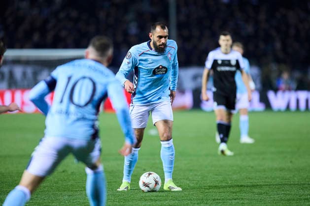 RC Celta de Vigo v Paok FC - UEFA Europa League THESSALONIKI, GREECE SPAIN - FEBRUARY 19: Borja Iglesias of Celta de Vigo in action during the UEFA Europa League 2025 26 KO Playoff match between Paok FC and RC Celta de Vigo at Toumba Stadium on February 19, 2026 in Thessaloniki, Greece. Thessaloniki Toumba Stadium Greece Copyright: xDiegoxSimonx