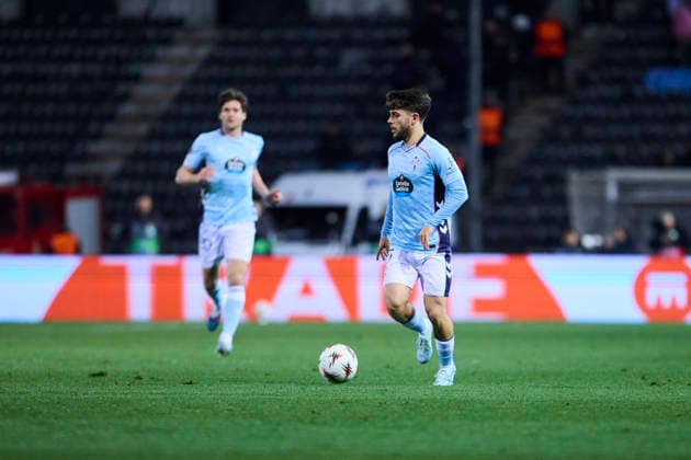 RC Celta de Vigo v Paok FC - UEFA Europa League THESSALONIKI, GREECE SPAIN - FEBRUARY 19: Sergio Carreira of Celta de Vigo runs with the ball during the UEFA Europa League 2025 26 KO Playoff match between Paok FC and RC Celta de Vigo at Toumba Stadium on February 19, 2026 in Thessaloniki, Greece. Thessaloniki Toumba Stadium Greece Copyright: xDiegoxSimonx