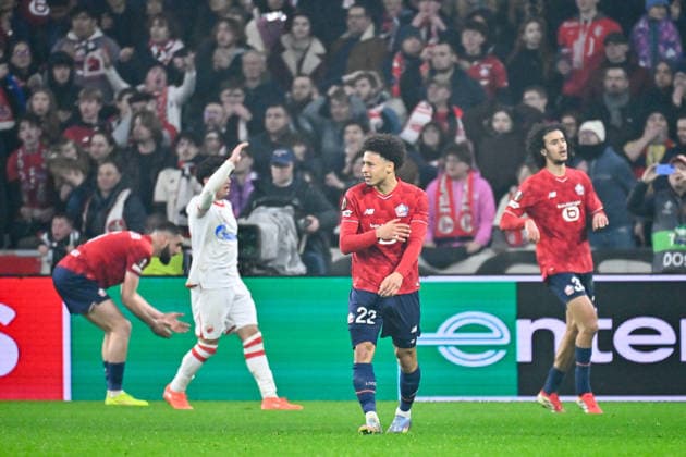 FOOTBALL : Lille vs Etoile Rouge Belgrade - Europa League - Lille - 19 02 2026 Tiago SANTOS ( 22 - Lille ) dejected during the UEFA Europa League match between Lille OSC and Red Star Belgrade at Stade Pierre Mauroy on February 19, 2026 in Lille, France. ( Photo by Federico Pestellini PsnewZ ) - LilleFrance  Copyright: xFedericoxPestellinix