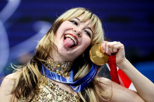 February 19, 2026, Milan, Italy: ALYSA LIU of the USA is all smiles after her routine in the women s singles free skating programme at the 2026 Winter Olympic Games, Olympische Spiele, Olympia, OS at Milano Ice Skating Arena. Liu won the gold. Olympics 2026: Milano Cortina: Figure skating, Eiskunstlauf Women s Free Skating  - ZUMAt113 20260219_zaa_t113_741 Copyright: xPeterxKovalevx