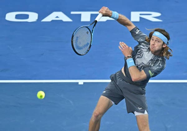 February 19, 2026, Doha, Qatar: Andrey Rublev of Russia plays against Stefanos Tsitsipas of Greece (not in view) during their men s singles quarter final match at the ATP, Tennis Herren Qatar Exxonmobil Open 2026 tennis tournament at the Khalifa International Tennis Complex. Andrey Rublev won against Andrey Rublev 6-3,7-6. ATP Qatar Exxonmobil Open 2026 Tennis Tournament In Doha - 19 Feb 2026  - ZUMAs197 20260219_aaa_s197_194 Copyright: xNoushadxVariyattiyakkalx