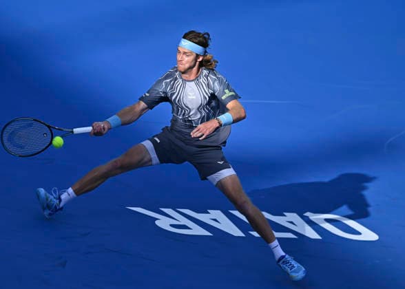 February 19, 2026, Doha, Qatar: Andrey Rublev of Russia plays against Stefanos Tsitsipas of Greece (not in view) during their men s singles quarter final match at the ATP, Tennis Herren Qatar Exxonmobil Open 2026 tennis tournament at the Khalifa International Tennis Complex. Andrey Rublev won against Andrey Rublev 6-3,7-6. Doha Qatar - ZUMAs197 20260219_aaa_s197_189 Copyright: xNoushadxVariyattiyakkalx