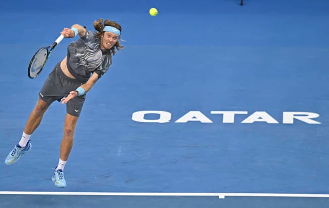February 19, 2026, Doha, Qatar: Andrey Rublev of Russia plays against Stefanos Tsitsipas of Greece (not in view) during their men s singles quarter final match at the ATP, Tennis Herren Qatar Exxonmobil Open 2026 tennis tournament at the Khalifa International Tennis Complex. Andrey Rublev won against Andrey Rublev 6-3,7-6. Doha Qatar - ZUMAs197 20260219_aaa_s197_190 Copyright: xNoushadxVariyattiyakkalx