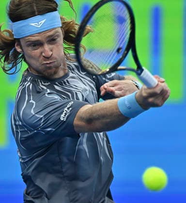 February 19, 2026, Doha, Qatar: ANDREY RUBLEV of Russia plays against Stefanos Tsitsipas of Greece (not in view) during their men s singles quarter final match at the ATP, Tennis Herren Qatar Exxonmobil Open 2026 tennis tournament at the Khalifa International Tennis Complex. Rublev won against Tsitsipas 6-3,7-6. Tennis 2026: ATP Qatar Exxonmobil Open: ANDREY RUBLEV 6-3, 7-6 STEFANOS TSITSIPAS  - ZUMAs197 20260219_aaa_s197_197 Copyright: xNoushadxVariyattiyakkalx