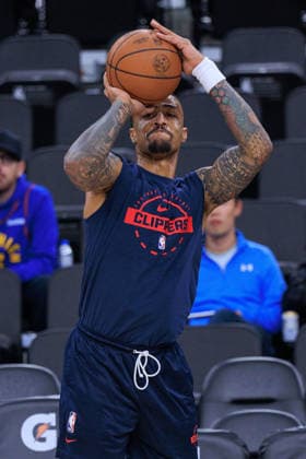 February 19, 2026, Inglewood, California, USA: John Collins 20 of the Los Angeles Clippers during warmups prior to a NBA, Basketball Herren, USA regular season game against the Denver Nuggets on Thursday February 19, 2026 at Intuit Dome Arena in Inglewood, California. JAVIER ROJAS PI Inglewood USA - ZUMAp124 20260219_zaa_p124_018 Copyright: xJavierxRojasx