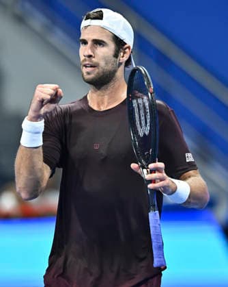February 19, 2026, Doha, Qatar: Karen Khachanov of Russia plays against Carlos Alcaraz of Spain (not in view) during their men s singles quarter final match at the ATP, Tennis Herren Qatar Exxonmobil Open 2026 tennis tournament at the Khalifa International Tennis Complex. Carlos Alcarazwon against Karen Khachanov 6-7,6-4,6-3. ATP Qatar Exxonmobil Open 2026 Tennis Tournament In Doha - 19 Feb 2026  - ZUMAs197 20260219_aaa_s197_366 Copyright: xNoushadxVariyattiyakkalx