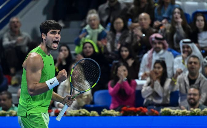 February 19, 2026, Doha, Qatar: Carlos Alcaraz of Spain plays against Karen Khachanov of Russia (not in view) during their men s singles quarter final match at the ATP, Tennis Herren Qatar Exxonmobil Open 2026 tennis tournament at the Khalifa International Tennis Complex. Carlos Alcarazwon against Karen Khachanov 6-7,6-4,6-3. ATP Qatar Exxonmobil Open 2026 Tennis Tournament In Doha - 19 Feb 2026  - ZUMAs197 20260219_aaa_s197_367 Copyright: xNoushadxVariyattiyakkalx