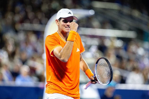 2026 Delray Beach Open - Day 4 - Taylor Fritz Of USA v Rafael Jodar Of Spain Rafael Jodar of Spain pumps his fist against Taylor Fritz of the USA during their match on Day 4 of the Delray Beach Open at the Delray Tennis Center in Delray Beach, Florida, on February 19, 2026. Delray Beach FL United States  Copyright: xMauricioxPaizx originalFilename:paiz-2026delr260219_npfRt.jpg