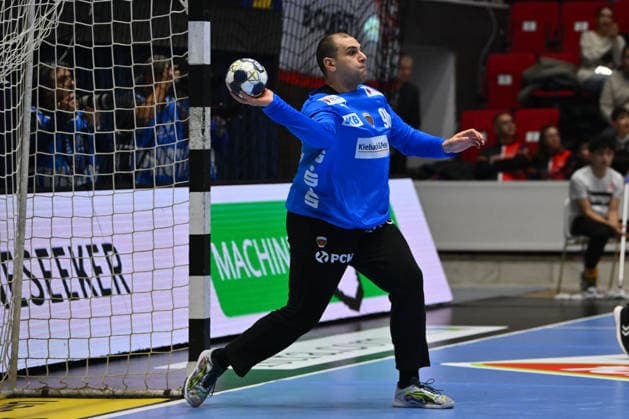 Dinamo Bucharest v Fuchse Berlin - EHF Champions League Men 2025 26 MILOSAVLJEV Dejan plays during the EHF Champions League Men 2025 26 Group Phase game between Dinamo Bucharest and Fuchse Berlin in Bucharest, Romania, on February 19, 2026. Brasov Romania  Copyright: xAlexxNicodimx originalFilename:nicodim-dinamobu260219_npxHG.jpg