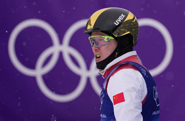 (260220) -- LIVIGNO, Feb. 20, 2026 -- Qi Guangpu of China reacts during the freestyle skiing men s aerials qualification 1 at the Milan-Cortina 2026 Olympic Winter games, Winterspiele,Spiele, Summer games in Livigno, Italy, Feb. 20, 2026. ) (MICO2026)ITALY-LIVIGNO-OLYMPIC WINTER GAMES-FREESTYLE SKIING-MEN S AERIALS-QUALIFICATION HuxChao 