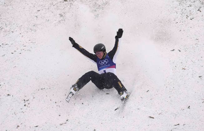 (260220) -- LIVIGNO, Feb. 20, 2026 -- Sun Jiaxu of China falls onto the snow during the freestyle skiing men s aerials qualification 1 at the Milan-Cortina 2026 Olympic Winter games, Winterspiele,Spiele, Summer games in Livigno, Italy, Feb. 20, 2026. ) (MICO2026)ITALY-LIVIGNO-OLYMPIC WINTER GAMES-FREESTYLE SKIING-MEN S AERIALS-QUALIFICATION HuxChao 