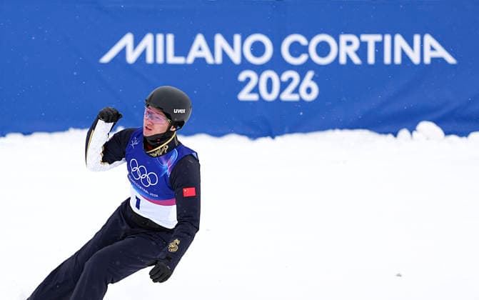(260220) -- LIVIGNO, Feb. 20, 2026 -- Sun Jiaxu of China reacts during the freestyle skiing men s aerials qualification 2 at the Milan-Cortina 2026 Olympic Winter games, Winterspiele,Spiele, Summer games in Livigno, Italy, Feb. 20, 2026. ) (MICO2026)ITALY-LIVIGNO-OLYMPIC WINTER GAMES-FREESTYLE SKIING-MEN S AERIALS-QUALIFICATION WuxHuiwo 