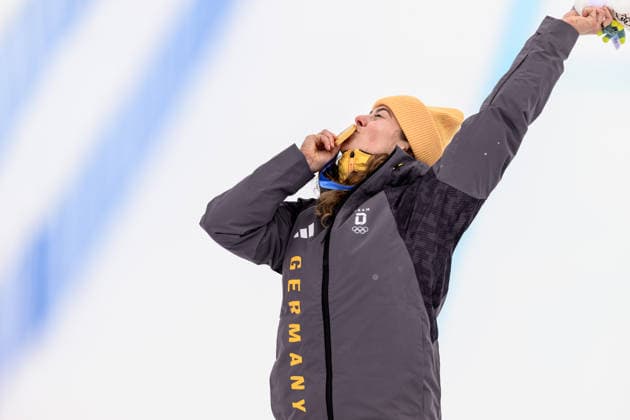 260220 Daniela Maier of Germany celebrates with her gold medal on the podium after first place in women s freestyle skiing ski cross final during day 14 of the 2026 Winter Olympics on February 20, 2026 in Livigno. Photo: Vegard Grott BILDBYRAN kod VG VG0888 bbeng Olympic Games, Olympische Spiele, Olympia, OS olympics winter olympics os ol olympiska spel vinter-os olympiske leker milano cortina 2026 milan cortina 2026 milano cortina 2026 olympic games milano cortina 2026 winter olympic games milano cortina-os milano cortina-ol vinter-ol ski cross freestyle skiing skicross dam final guld gold jubel *** 260220 Daniela Maier of Germany celebrates with her gold medal on the podium after first place in women s freestyle skiing ski cross final during day 14 of the 2026 Winter Olympics on February 20, 2026 in Livigno Photo Vegard Grott BILDBYRAN kod VG VG0888 bbeng olympic games olympics winter olympics os ol olympiska spel vinter os olympiske leker milano cortina 2026 milan cortina 2026 milano cortina 2026 olympic games milano cortina 2026 winter olympic games milano cortina os milano cortina ol vinter ol ski cross freestyle skiing skicross dam final guld gold jubel  Copyright: VEGARDxGRoTT BB260220VG072