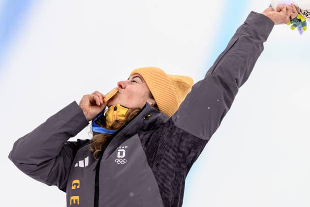 260220 Daniela Maier of Germany celebrates with her gold medal on the podium after first place in women s freestyle skiing ski cross final during day 14 of the 2026 Winter Olympics on February 20, 2026 in Livigno. Photo: Vegard Grott BILDBYRAN kod VG VG0888 bbeng Olympic Games, Olympische Spiele, Olympia, OS olympics winter olympics os ol olympiska spel vinter-os olympiske leker milano cortina 2026 milan cortina 2026 milano cortina 2026 olympic games milano cortina 2026 winter olympic games milano cortina-os milano cortina-ol vinter-ol ski cross freestyle skiing skicross dam final guld gold jubel *** 260220 Daniela Maier of Germany celebrates with her gold medal on the podium after first place in women s freestyle skiing ski cross final during day 14 of the 2026 Winter Olympics on February 20, 2026 in Livigno Photo Vegard Grott BILDBYRAN kod VG VG0888 bbeng olympic games olympics winter olympics os ol olympiska spel vinter os olympiske leker milano cortina 2026 milan cortina 2026 milano cortina 2026 olympic games milano cortina 2026 winter olympic games milano cortina os milano cortina ol vinter ol ski cross freestyle skiing skicross dam final guld gold jubel  Copyright: VEGARDxGRoTT BB260220VG073