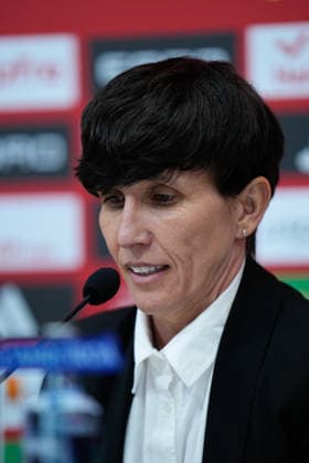 February 20, 2026, Las Rozas, Madrid, Spain: Sonia Bermudez, head coach of Spain, attends a press conference, PK, Pressekonferenz to announce the list of summoned players ahead the FIFA Women s World Cup 2027 football matches of Spain Team against Iceland and Ukraine at Ciudad del Futbol on February 20, 2026, in Las Rozas, Madrid, Spain. Sonia Bermudez Press Conference For Spain Team - FIFA Women s World Cup 2027  - ZUMAa181 20260220_zaa_a181_014 Copyright: xDennisxAgyemanx