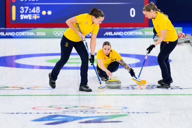 260220 Agnes Knochenhauer, Sofia Scharback and Sara McManus of Sweden competes in a women s semifinal curling match between Canada and Sweden during day 14 of the 2026 Winter Olympics on February 20, 2026 in Cortina. Photo: Jon Olav Nesvold BILDBYRAN COP 217 JE0127 curling Olympic Games, Olympische Spiele, Olympia, OS olympics winter olympics os ol olympiska spel vinter-os olympiske leker milano cortina 2026 milan cortina 2026 milano cortina 2026 olympic games milano cortina 2026 winter olympic games milano cortina-os milano cortina-ol vinter-ol 14 bbeng sverige sweden kanada canada dam *** 260220 Agnes Knochenhauer, Sofia Scharback and Sara McManus of Sweden competes in a women s semifinal curling match between Canada and Sweden during day 14 of the 2026 Winter Olympics on February 20, 2026 in Cortina Photo Jon Olav Nesvold BILDBYRAN COP 217 JE0127 curling olympic games olympics winter olympics os ol olympiska spel vinter os olympiske leker milano cortina 2026 milan cortina 2026 milano cortina 2026 olympic games milano cortina 2026 winter olympic games milano cortina os milano cortina ol olympiska spel vinter ol 14 bbeng sverige sweden kanada canada dam  Copyright: JONxOLAVxNESVOLD BB260220JE002