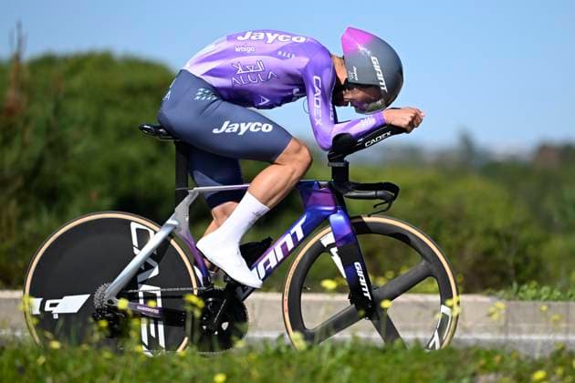 Volta Algarve 2026 Stage 3 VILAMOURA, PORTUGAL - FEBRUARY 20 : De Bondt Dries (BEL) of Team Jayco AlUla during stage 3 of the 52th edition of Volta Algarve an UCI ProSeries 2.Pro Individual Time Trial stage for Men Elite of 19.5 km with start in Vilamoura and finish in Vilamoura on February 20, 2026 in Vilamoura, Portugal, 20 02 2026 ( Motordriver Guy De Vuyst - Vilamoura Portugal  Copyright: xNicoxVereeckenx
