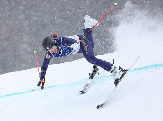 Milano Cortina 2026 - XXV Olympic Winter games, Winterspiele,Spiele, Summer games Livigno - Italy 20 February,2026 Woman s Ski Cross - Freestyle Skiing Final Crash Arai Makiko JPN  Copyright: xSergioxBisi IPAxSportx xipa-agency.netx xx IPA_71775412 IPA_Agency_IPA71775412