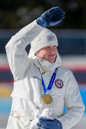 Winter Olympics in Milan Cortina 2026 Anterselva, Italy 20260220. Johannes Dale-Skjevdal from Norway with the gold medal after the 15 km mass start for men in biathlon during the Winter Olympics in Milano Cortina 2026. Photo: Heiko Junge NTB Anterselva Italy EDITORIAL USE ONLY. RESTRICTED USE FOR BETTING COMPANIES Ref:_SPO4ILMcUndhtk.jpg *** Winter Olympics in Milan Cortina 2026 Anterselva, Italy 20260220 Johannes Dale Skjevdal from Norway with the gold medal after the 15 km mass start for men in biathlon during the Winter Olympics in Milano Cortina 2026 Photo Heiko Junge NTB Anterselva Italy EDITORIAL USE ONLY RESTRICTED USE FOR BETTING COMPANIES  Copyright: xHeikoxJungex xNTBx