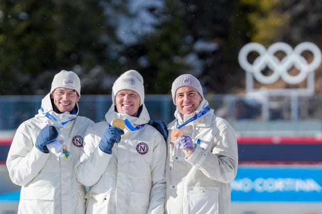 Winter Olympics in Milan Cortina 2026 Anterselva, Italy 20260220. Sturla Holm Laegreid from Norway, Johannes Dale-Skjevdal from Norway and Quentin Fillon Maillet from France on the podium after the men s 15 km mass start in biathlon during the Winter Olympics in Milano Cortina 2026. Photo: Heiko Junge NTB Anterselva Italy EDITORIAL USE ONLY. RESTRICTED USE FOR BETTING COMPANIES Ref:_SPOItubS611-SA.jpg *** Winter Olympics in Milan Cortina 2026 Anterselva, Italy 20260220 Sturla Holm Laegreid from Norway, Johannes Dale Skjevdal from Norway and Quentin Fillon Maillet from France on the podium after the men s 15 km mass start in biathlon during the Winter Olympics in Milano Cortina 2026 Photo Heiko Junge NTB Anterselva Italy EDITORIAL USE ONLY RESTRICTED USE FOR BETTING COMPANIES  Copyright: xHeikoxJungex xNTBx