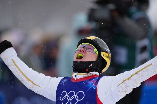 (260220) -- LIVIGNO, Feb. 20, 2026 -- Qi Guangpu of China reacts during the freestyle skiing men s aerials final 1 at the Milan-Cortina 2026 Olympic Winter games, Winterspiele,Spiele, Summer games in Livigno, Italy, Feb. 20, 2026. ) (MICO2026)ITALY-LIVIGNO-OLYMPIC WINTER GAMES-FREESTYLE SKIING-MEN S AERIALS-FINAL WuxHuiwo 