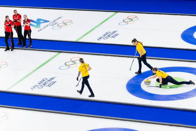 260220 General view off the women s semifinal curling match between Canada and Sweden during day 14 of the 2026 Winter Olympics on February 20, 2026 in Cortina. Photo: Jon Olav Nesvold BILDBYRAN COP 217 JE0127 curling Olympic Games, Olympische Spiele, Olympia, OS olympics winter olympics os ol olympiska spel vinter-os olympiske leker milano cortina 2026 milan cortina 2026 milano cortina 2026 olympic games milano cortina 2026 winter olympic games milano cortina-os milano cortina-ol vinter-ol 14 bbeng sverige sweden kanada canada dam *** 260220 General view off the women s semifinal curling match between Canada and Sweden during day 14 of the 2026 Winter Olympics on February 20, 2026 in Cortina Photo Jon Olav Nesvold BILDBYRAN COP 217 JE0127 curling olympic games olympics winter olympics os ol olympiska spel vinter os olympiske leker milano cortina 2026 milan cortina 2026 milano cortina 2026 olympic games milano cortina 2026 winter olympic games milano cortina os milano cortina ol vinter ol 14 bbeng sverige sweden kanada canada dam  Copyright: JONxOLAVxNESVOLD BB260220JE029