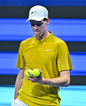 ATP, Tennis Herren QATAR EXXONMOBIL OPEN-QUARTER FINAL Jannik Sinner of Italy is seen in action against Jakub Mensik of Czech Republic in the Quarter final at the ATP men s Qatar ExxonMobil Open 2026 tennis tournament at the Khalifa International Tennis Complex. Jakub Mensik won against Jannik Sinner 7-6,2-6,6-3.?? Doha Qatar Copyright: xNoushadxVariyattiyakkalx xSOPAxImagesx NVRITYAKAL4-043
