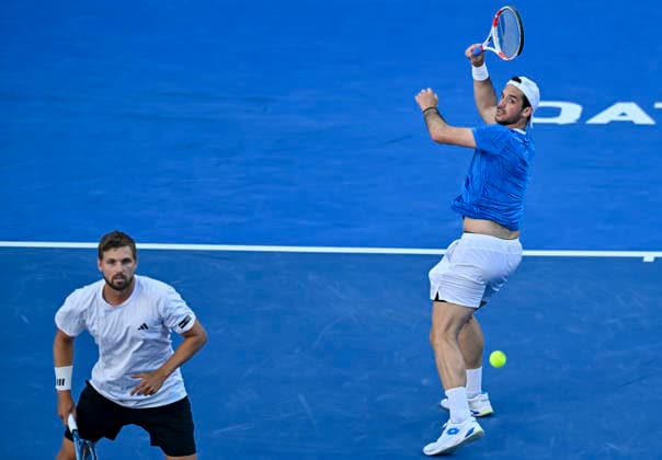 ATP, Tennis Herren Qatar ExxonMobil Open-Doubles Final Julian Cash (R) and Lloyd Glasspool of Great Britain competes against Harri Heliovaara of Finland and Henry Patten of Great Britain in the Doubles Final match at the ATP men s Qatar ExxonMobil Open 2026 tennis tournament at the Khalifa International Tennis Complex in Doha, Qatar, on February 20, 2026. DOHA Qatar Copyright: xNOUSHADx