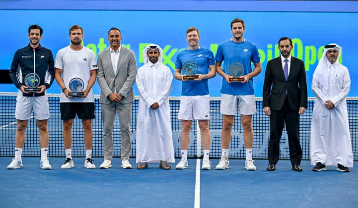 ATP, Tennis Herren Qatar ExxonMobil Open-Doubles Final Winners Harri Heliovaara of Finland and Henry Patten of Great Britain and runners-up Julian Cash and Lloyd Glasspool of Great Britain pose during awarding ceremony after the men s Doubles Final match at the ATP Qatar ExxonMobil Open 2026 tennis tournament at the Khalifa International Tennis Complex in Doha, Qatar, on February 20, 2026. DOHA Qatar Copyright: xNOUSHADx