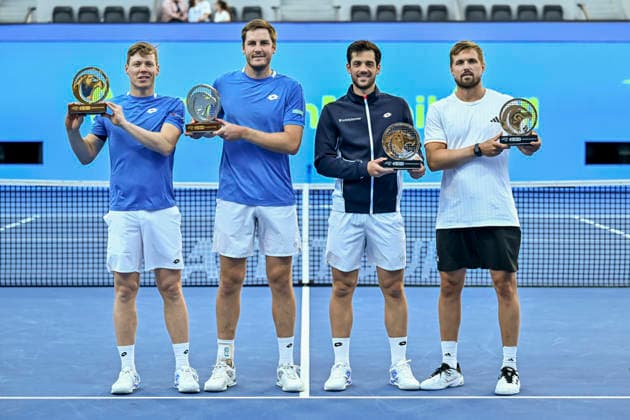 ATP, Tennis Herren Qatar ExxonMobil Open-Doubles Final Winners Harri Heliovaara (L) of Finland and Henry Patten (2-L) of Great Britain and runners-up Julian Cash (2-R) and Lloyd Glasspool (R) of Great Britain pose during awarding ceremony after the men s Doubles Final match at the ATP Qatar ExxonMobil Open 2026 tennis tournament at the Khalifa International Tennis Complex in Doha, Qatar, on February 20, 2026. DOHA Qatar Copyright: xNOUSHADx