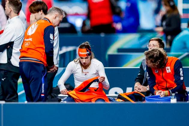 coach Gerard van Velde of TeamNL and Femke Kok of the Netherlands looks on after Women s 1500m, Milano Cortina 2026 Winter Olympics: Day 14, Speed skating, Eisschnelllauf - Milano Cortina 2026 Winter Olympics: Day 14, Milano Speed Skating Stadium, February 20, 2026, Milan, Italy.