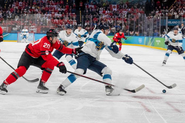 Ice hockey, Eishockey - Milano Cortina 2026 Winter Olympics: Day 14 Thomas Harley, Eetu Luostarinen during the Men s Playoffs Semi-final match between Canada and Finland of the Milano Cortina 2026 Winter Olympic Games, Olympische Spiele, Olympia, OS at Milano Santagiulia Ice Hockey Arena on February 20, 2026 in Milan, Italy. Milano Italy  Copyright: xAndrzejxIwanczukx originalFilename:iwanczuk-icehocke260220_nphqc.jpg