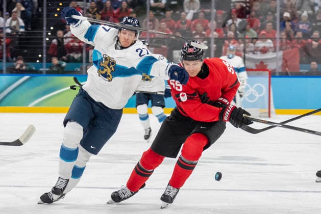 Ice hockey, Eishockey - Milano Cortina 2026 Winter Olympics: Day 14 Eetu Luostarinen, Colton Parayko during the Men s Playoffs Semi-final match between Canada and Finland of the Milano Cortina 2026 Winter Olympic Games, Olympische Spiele, Olympia, OS at Milano Santagiulia Ice Hockey Arena on February 20, 2026 in Milan, Italy. Milano Italy  Copyright: xAndrzejxIwanczukx originalFilename:iwanczuk-icehocke260220_np6ED.jpg