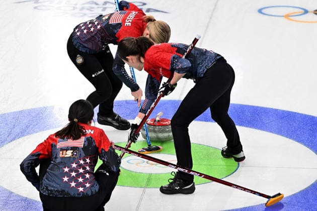 Cortina d Ampezzo, Italy, February 20th 2026. During the Curling Women s Semi-final match between United States of America and Switzerland of the Olympic Winter games, Winterspiele,Spiele, Summer games 2026 in Cortina d Ampezzo, Italy. (Photo by Igor Kupljenik Sports Press Photo)  Copyright: xIgorxKupljenikx xSPPx Sportspressphoto_SPR95034