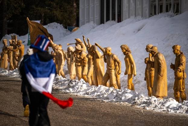 MILANO CORTINA 2026 - OLYMPISCHE WINTERSPIELE - ANTERSELVA - BIATHLON - MASSENSTART 15KM MÄNNER ** NUR FÜR REDAKTIONELLE ZWECKE ** EDITORIAL USE ONLY **<p>20 02 2026-Anterselva: Olympische Winterspiele Milano Cortina 2026 Biathlon Anterselva Biathlon Arena - Antholz Event: 15km Massenstart Männer im Foto: Feature ( Italien Venetien Antholz Copyright: SaschaxFromm *** MILANO CORTINA 2026 OLYMPIC WINTER GAMES ANTERSELVA BIATHLON MASS START 15KM MEN FOR EDITORIAL PURPOSES ONLY p 20 02 2026 Anterselva Olympic Winter Games Milano Cortina 2026 Biathlon Anterselva Biathlon Arena Antholz Event 15km Mass Start Men in Photo Feature Italy Veneto Antholz Copyright SaschaxFromm Copyright: SaschaxFromm doc84nrnkwc94j1kpkoygwk ,EDITORIAL USE ONLY