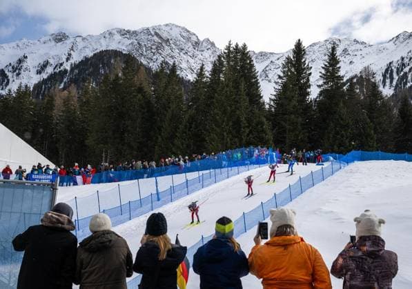 MILANO CORTINA 2026 - OLYMPISCHE WINTERSPIELE - ANTERSELVA - BIATHLON - MASSENSTART 15KM MÄNNER ** NUR FÜR REDAKTIONELLE ZWECKE ** EDITORIAL USE ONLY **<p>20 02 2026-Anterselva: Olympische Winterspiele Milano Cortina 2026 Biathlon Anterselva Biathlon Arena - Antholz Event: 15km Massenstart Männer im Foto: Feature ( Italien Venetien Antholz Copyright: SaschaxFromm *** MILANO CORTINA 2026 OLYMPIC WINTER GAMES ANTERSELVA BIATHLON MASS START 15KM MEN FOR EDITORIAL PURPOSES ONLY p 20 02 2026 Anterselva Olympic Winter Games Milano Cortina 2026 Biathlon Anterselva Biathlon Arena Antholz Event 15km Mass Start Men in Photo Feature Italy Veneto Antholz Copyright SaschaxFromm Copyright: SaschaxFromm doc84nrogpo8ok1bf8fxgt1 ,EDITORIAL USE ONLY