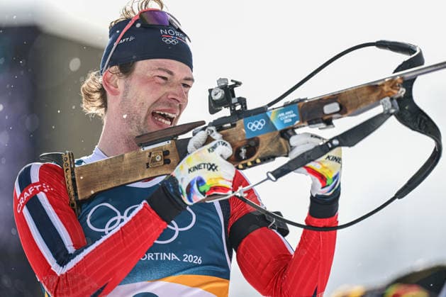 (260220) -- ANTERSELVA, Feb. 20, 2026 -- Sturla Holm Laegreid of Norway competes during the biathlon men s 15km mass start event at the 2026 Milan-Cortina Winter Olympics in Anterselva, Italy, Feb. 20, 2026. ) (MICO2026)ITALY-ANTERSELVA-OLYMPIC Winter games, Winterspiele,Spiele, Summer games BIATHLON-MEN S 15KM MASS START JiangxHan 