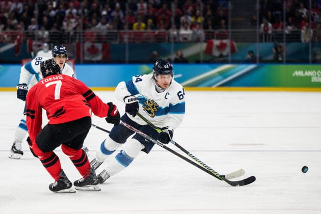 260220 Devon Toews of Canada and Mikael Granlund of Finland in the men s Ice hockey, Eishockey semifinal between Canada and Finland during day 14 of the 2026 Winter Olympics on February 20, 2026 in Milan. Photo: Carl Sandin BILDBYRAN kod CS CS0887 ishockey ice hockey Olympic Games, Olympische Spiele, Olympia, OS olympics winter olympics os ol olympiska spel vinter-os olympiske leker milano cortina 2026 milan cortina 2026 milano cortina 2026 olympic games milano cortina 2026 winter olympic games milano cortina-os milano cortina-ol vinter-ol 14 bbeng finland canada kanada *** 260220 Devon Toews of Canada and Mikael Granlund of Finland in the men s ice hockey semifinal between Canada and Finland during day 14 of the 2026 Winter Olympics on February 20, 2026 in Milan Photo Carl Sandin BILDBYRAN kod CS CS0887 ishockey ice hockey olympic games olympics winter olympics os ol olympiska spel vinter os olympiske leker milano cortina 2026 milan cortina 2026 milano cortina 2026 olympic games milano cortina 2026 winter olympic games milano cortina os milano cortina ol vinter ol 14 bbeng finland canada kanada  Copyright: CARLxSANDIN BB260220CS026