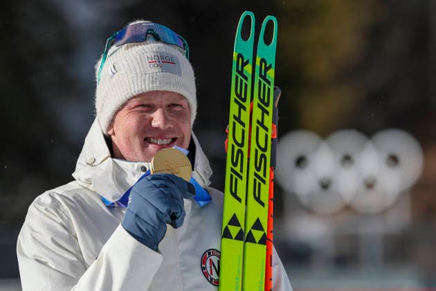 (260220) -- ANTERSELVA, Feb. 20, 2026 -- Gold medalist Johannes Dale-Skjevdal of Norway celebrates during the awarding ceremony of the biathlon men s 15km mass start event at the 2026 Milan-Cortina Winter Olympics in Anterselva, Italy, Feb. 20, 2026. ) (MICO2026)ITALY-ANTERSELVA-OLYMPIC Winter games, Winterspiele,Spiele, Summer games BIATHLON-MEN S 15KM MASS START ZhangxTao 