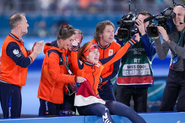 2026-02-20 - Milano Cortina 2026 Winter Olympics 1500m Women MILAN, ITALY - FEBRUARY 20: Coach Yvonne van Gennip, Coach Gerard van Velde of Netherlands, Antoinette Rijpma-De Jong of Netherlands during the 1500m Women on day 16 of the Milano Cortina 2026 Winter Olympics at the Milano Speed skating, Eisschnelllauf Arena on February 20, 2026 in Milan, Italy Milan Milano Speed Skating Arena Italy Content not available for redistribution in The Netherlands directly or indirectly through any third parties. Copyright: xAndrexWeeningx
